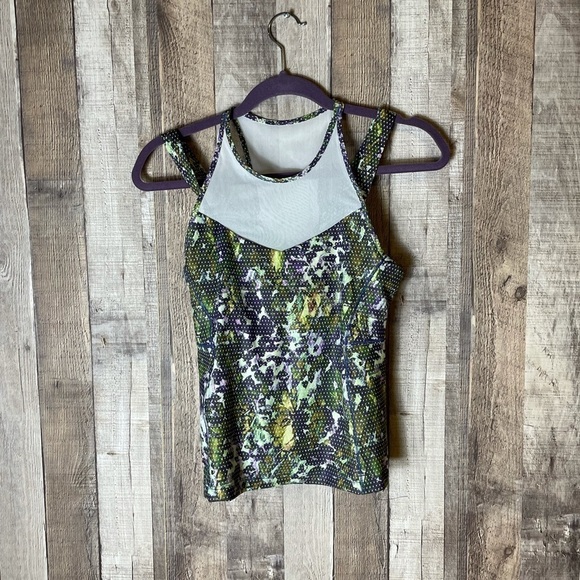 Lululemon Running In The City Tank Top - Size 6 - Picture 7 of 8